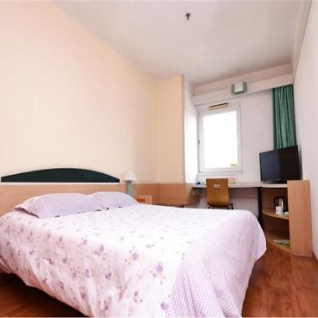 Motel Qingdao Jiaonan Renmin Road Business Street Екстер'єр фото